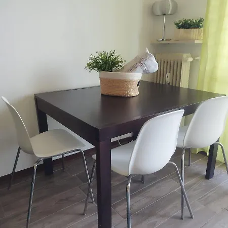 Apartment Mini Close To Everything Will Need *